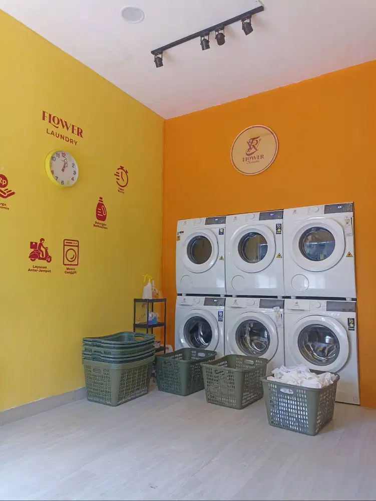 Elextrolux dryer & Elextrolux Washing masih garansi pemakaian 8bulan.