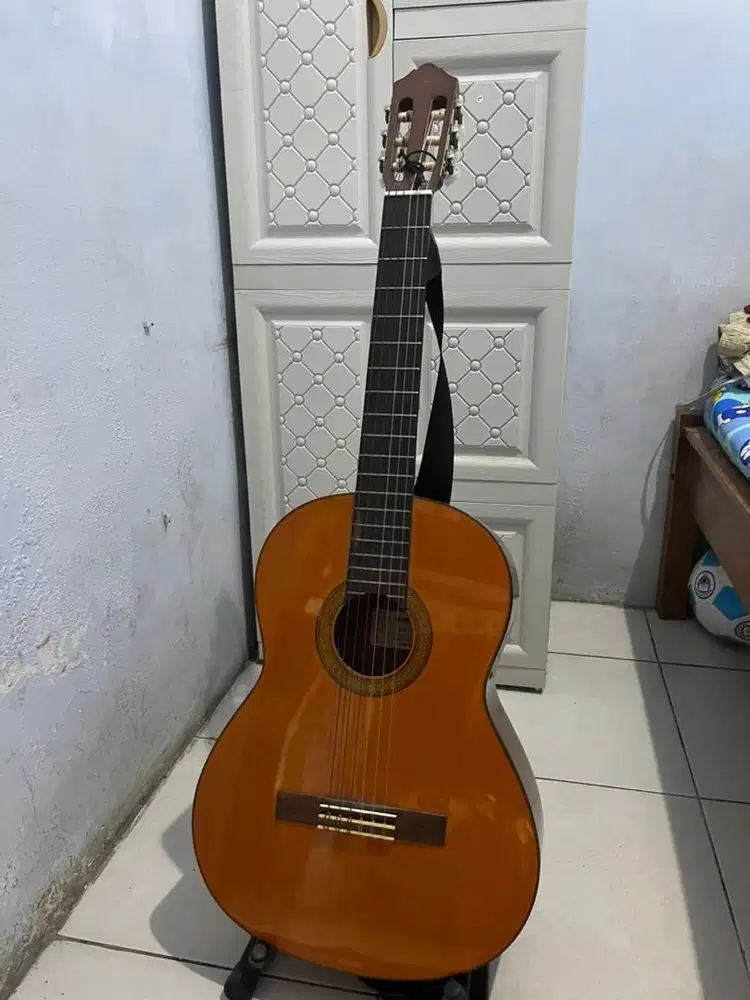 Original Yamaha CGX 102