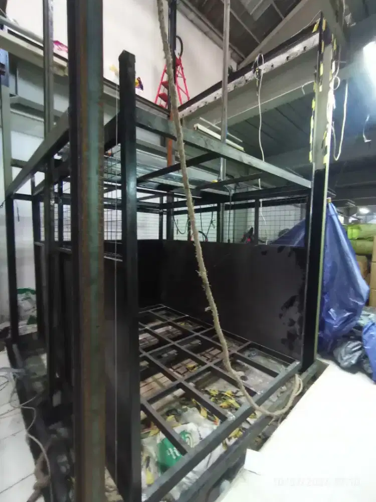 Lift barang hoist