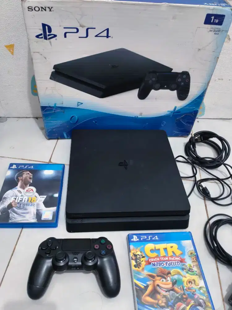 PS 4 Slim 1Tb Original Online Fullset bonus BD kaset Dus Original