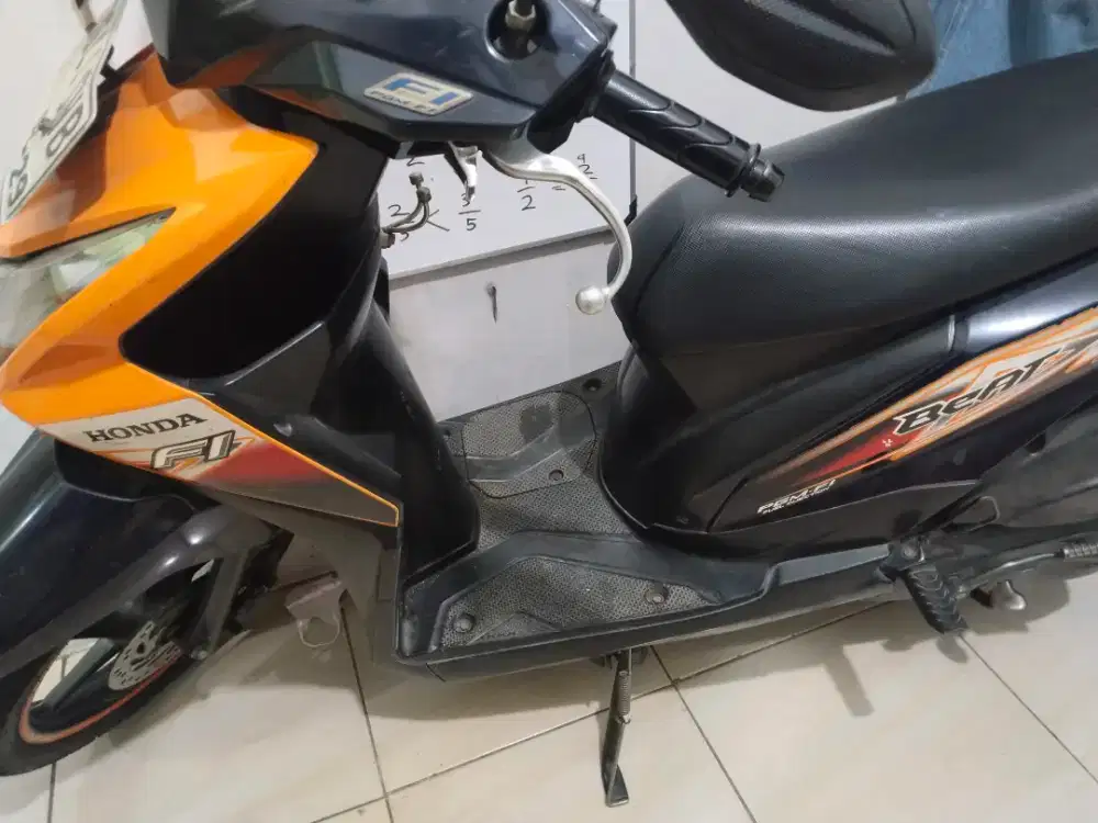 Buka jasa servis motor