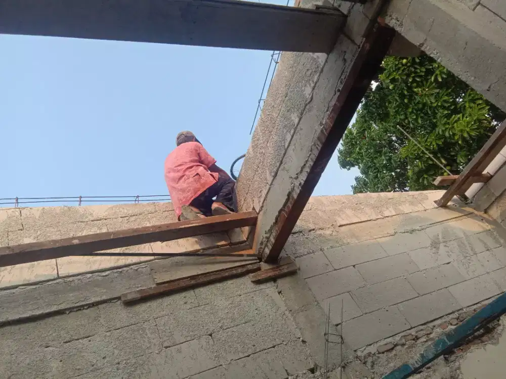 Tukang bangunan, tukang kebun Tukang pipa