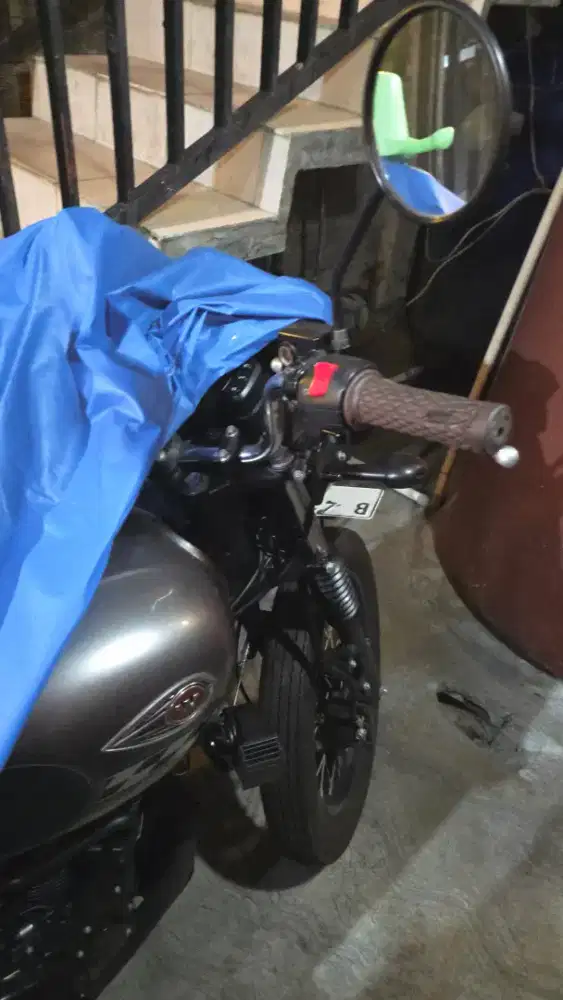 Nego Kawasaki W175 Cafe 2023 mid Ori Km 500 Aja