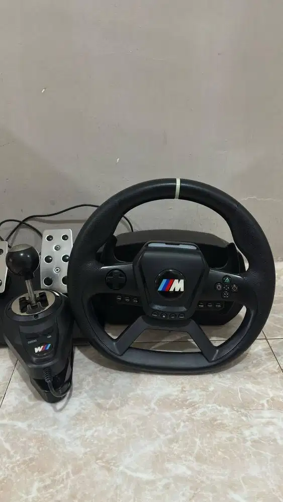 Steering wheel sades ryunix kaiju xr1