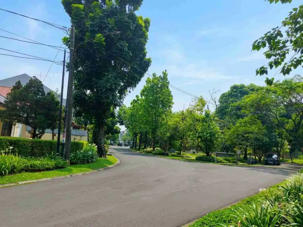 Kavling lingkungan Asri Row Jalan 12m lokasi Tengah kota bsd city