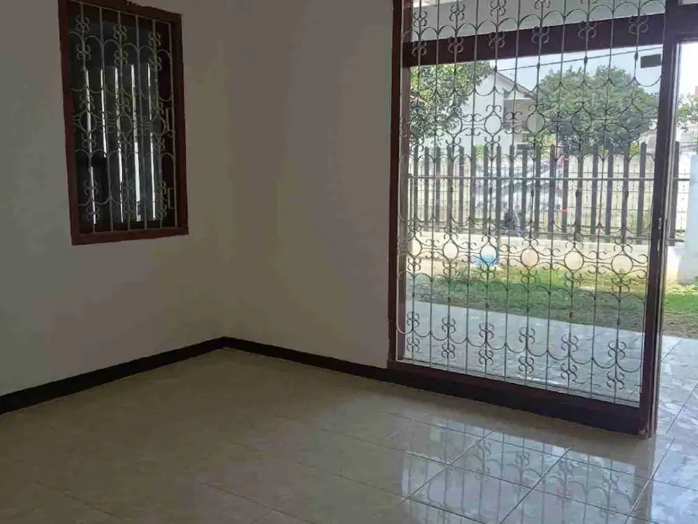 Disewakan Rumah 1 Lantai Di Jl.Kembar Harga Nego Cocok Untuk Usaha/Tempat Tinggal