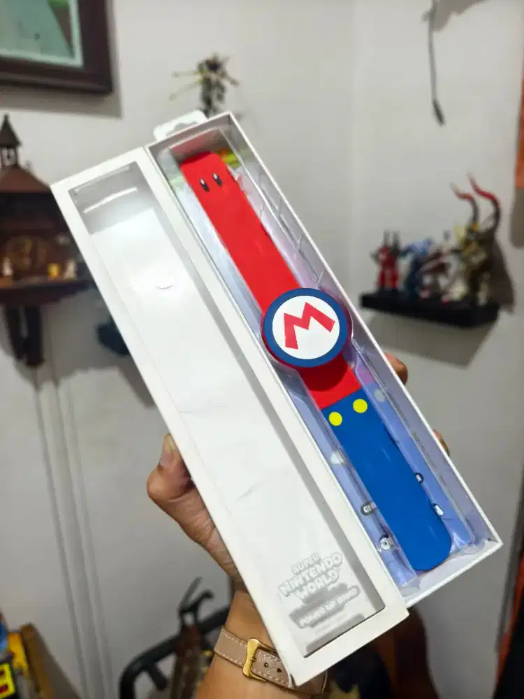 Super Nintendo World Mario power up band