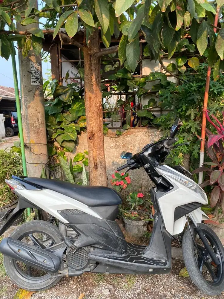 Vario putih 2011