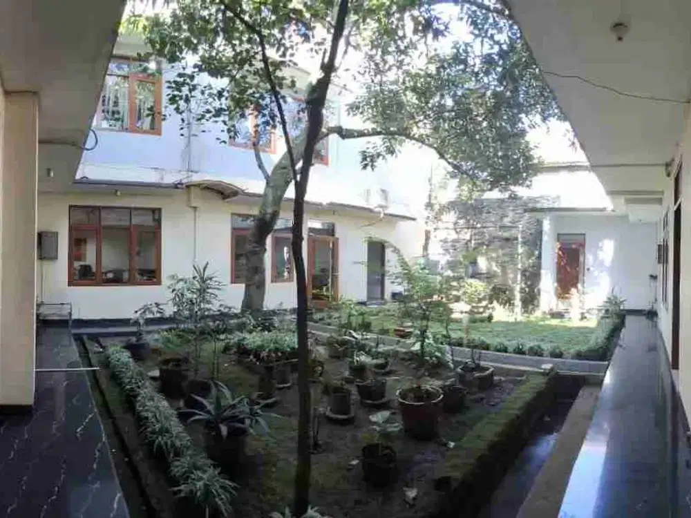 Dijual segera Kantor di Cihapit Bandung Jawa barat
