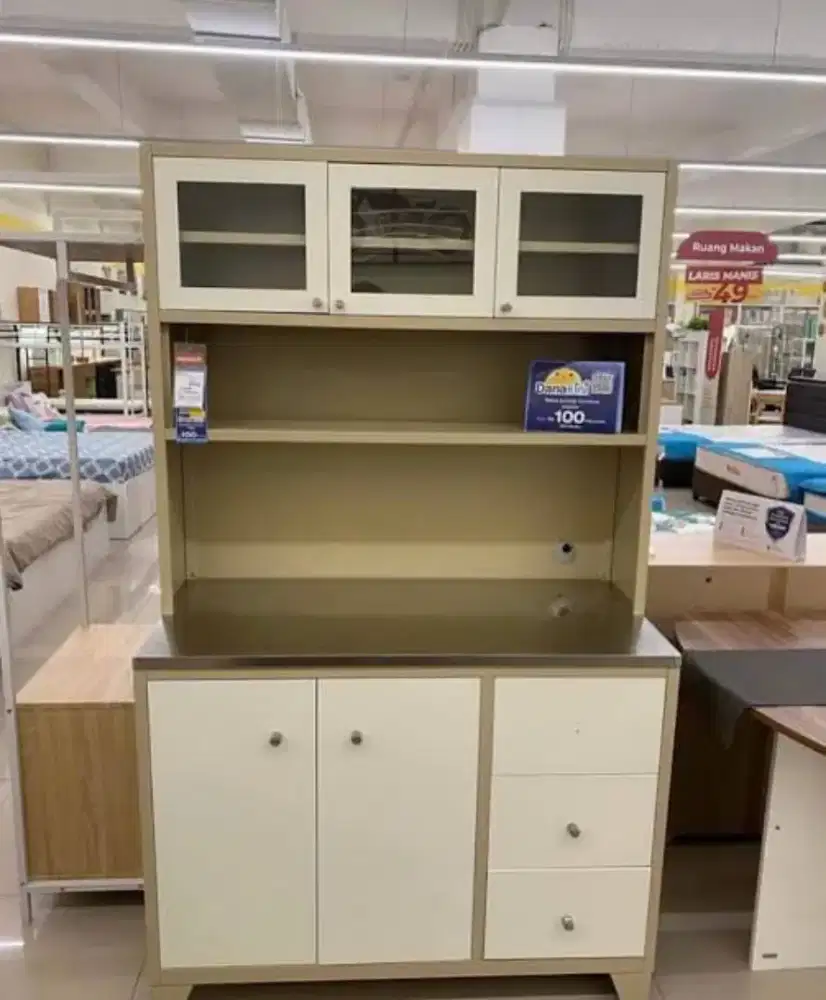 Lemari kabinet Dapur krem metal