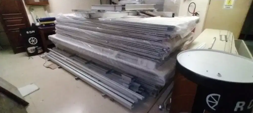 Sekat folding ruangan