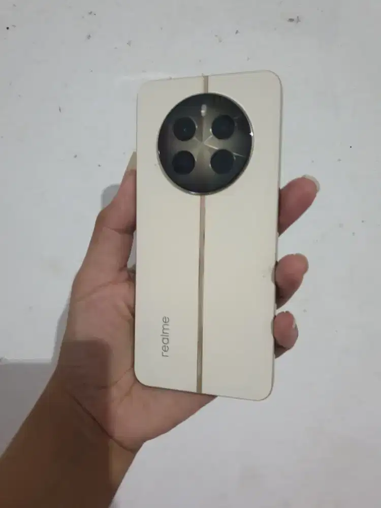 (tt & mahar) realme 12+ 5G