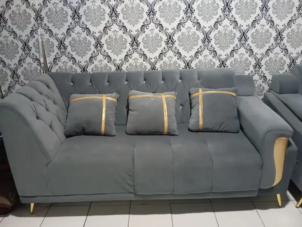 Sofa ruang tamu