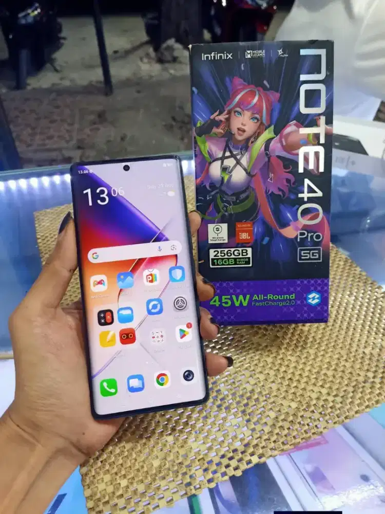 INFINIX NOTE 40 PRO 5G 8+8/256 FULLSET SAMPE WIRELES MSH ADA