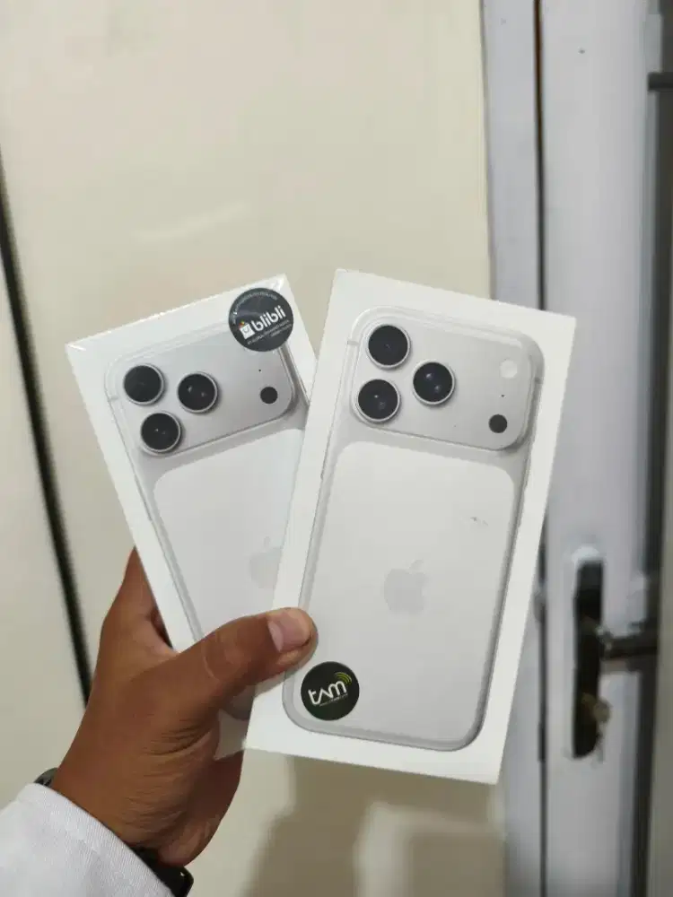 iPhone 17pro silver ibox new segel