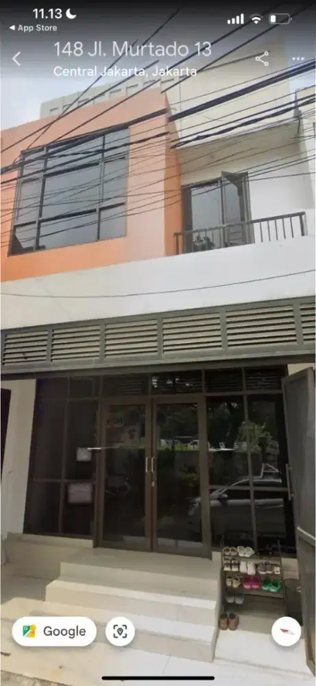 Rumah secend  Bangunan dua lantai
