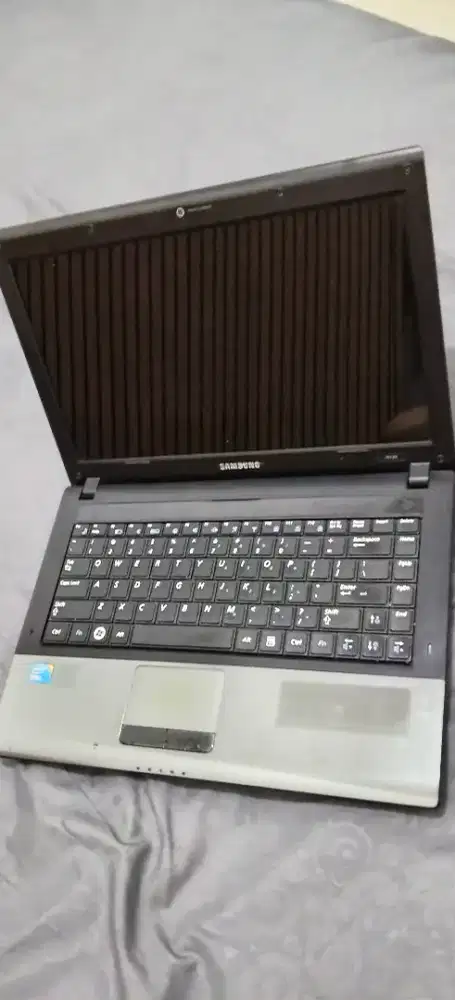 Laptop samsung r439