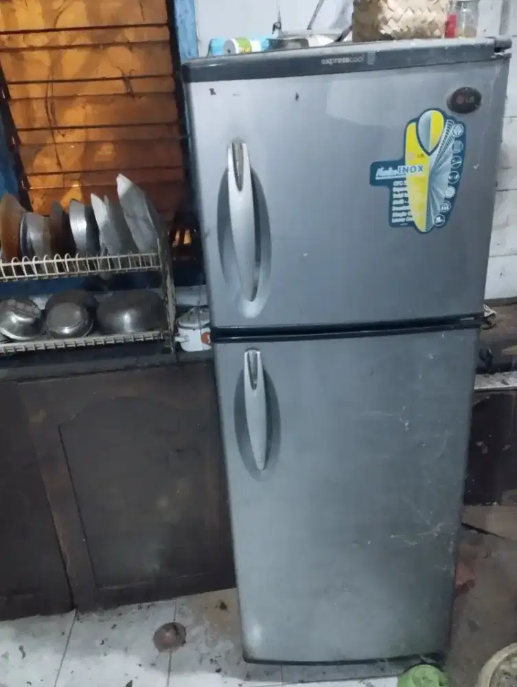 Kulkas LG 2 Pintu