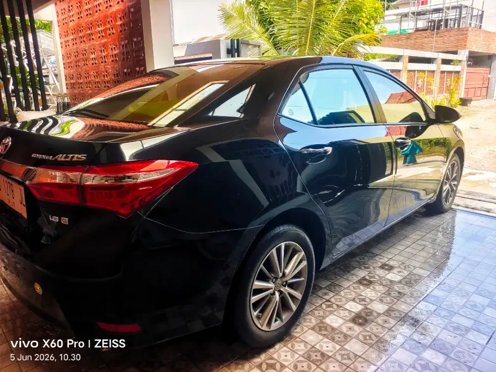 TOYOTA ALTIS 2014