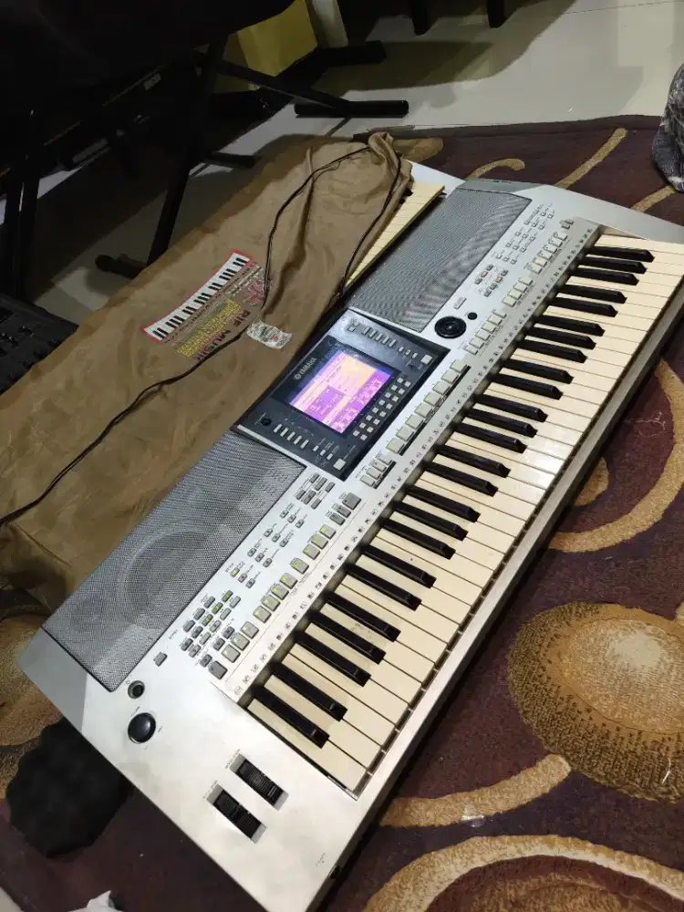 Keyboard Yamaha Psr S710 Second Normal