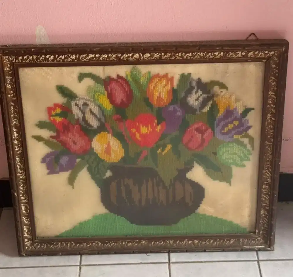 Pajangan sulaman kristik sudah jadi handmade