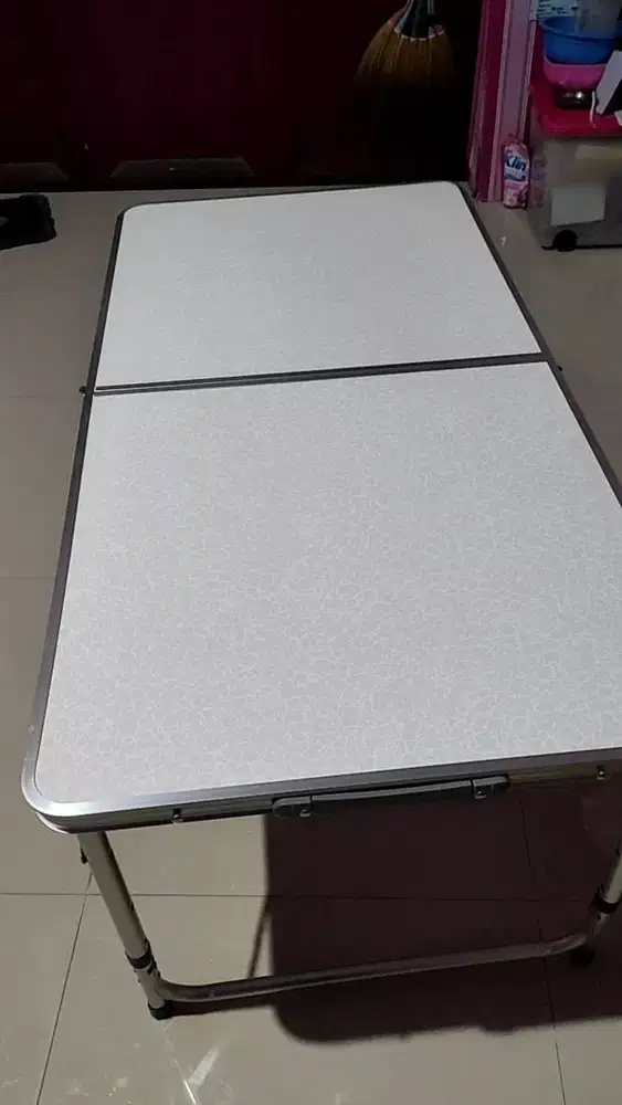 Meja Lipat Aluminium Portabel 120x60cm (Baru Pakai 1x Bazar)