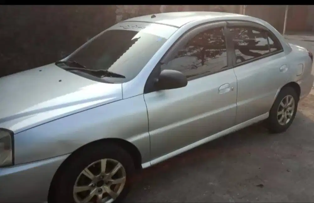 Dijual KIA Rio 2005