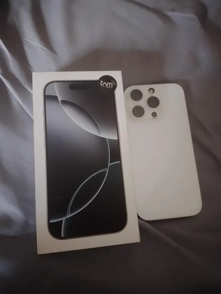 Iphone 16 pro 128 white