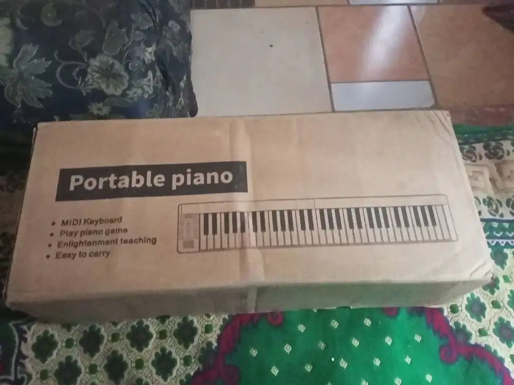 Di jual piano portable benston 61 tuts