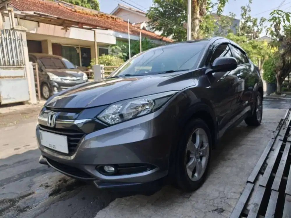 Honda Hrv 1.5 E CVT 2015 Abu
