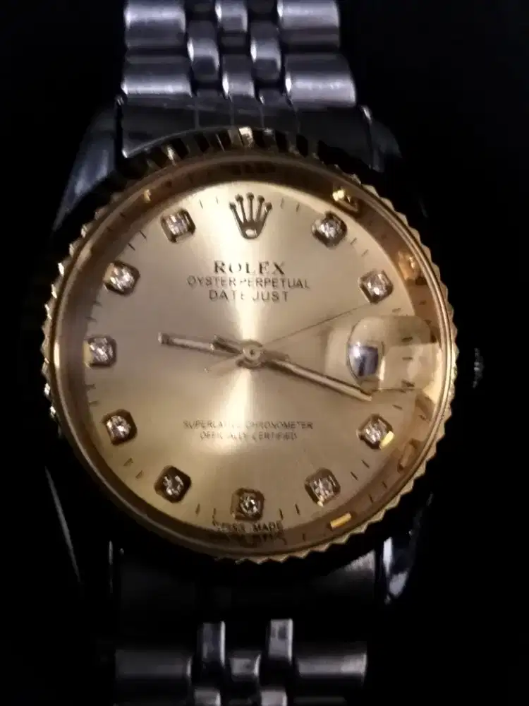 Yg phm aja dijual jam Rolex kuning emas Quart battery