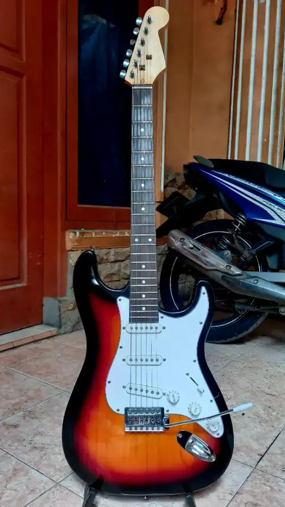 Gitar stratocaster custom