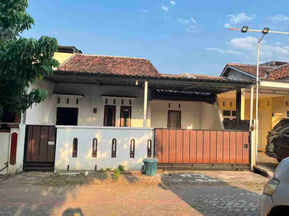 Rumah di Puri Dinar Asri Blok M depan Fasum