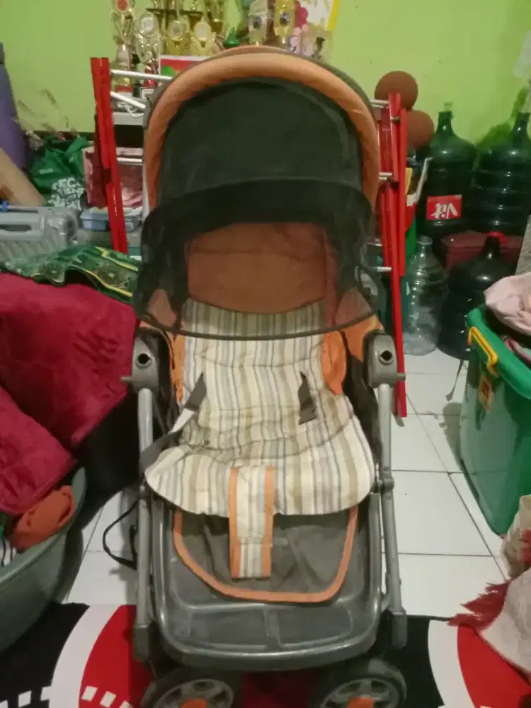 Stroller bayi masih bagus
