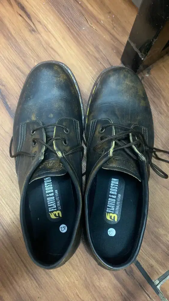 Sepatu Kulit Original Sepatu Docmart Coklat Like New
