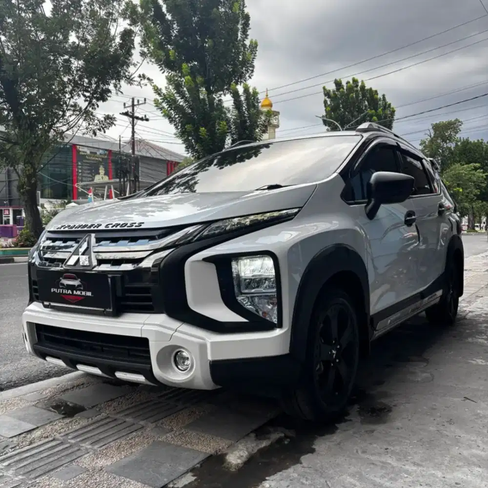 Mitsubishi Xpander Cross AT 2021 Putih