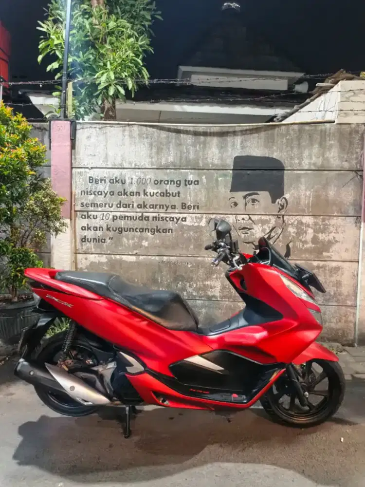 HONDA PCX 150 IDLING STOP MERAH DOOF