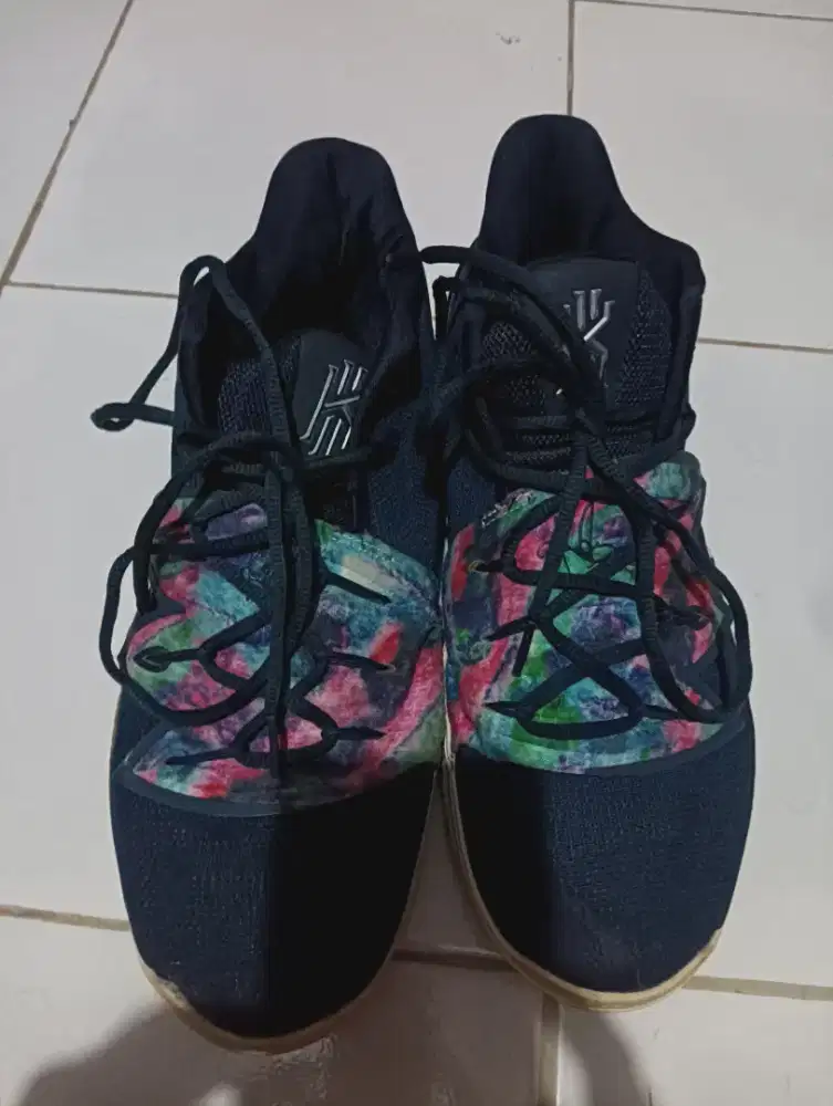Sepatu Basket Nike Kyrie 5 Galaxy Second For Sale