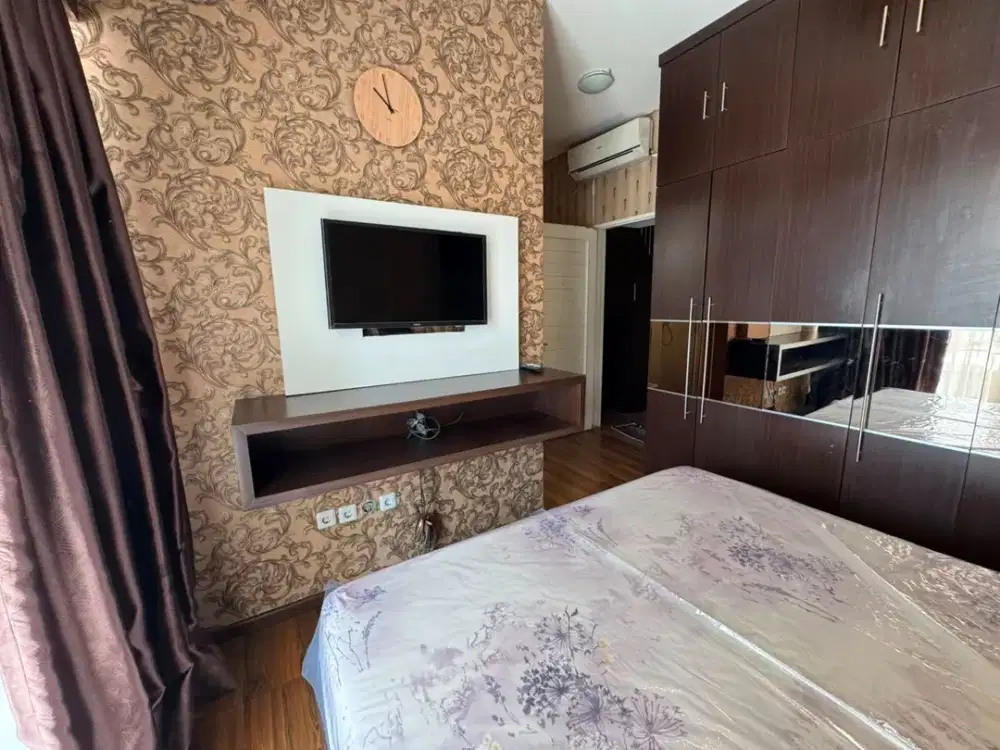 Rumah 8X15 Termurah 3,5 Lantai di Layar Permai Pik Jakarta Utara