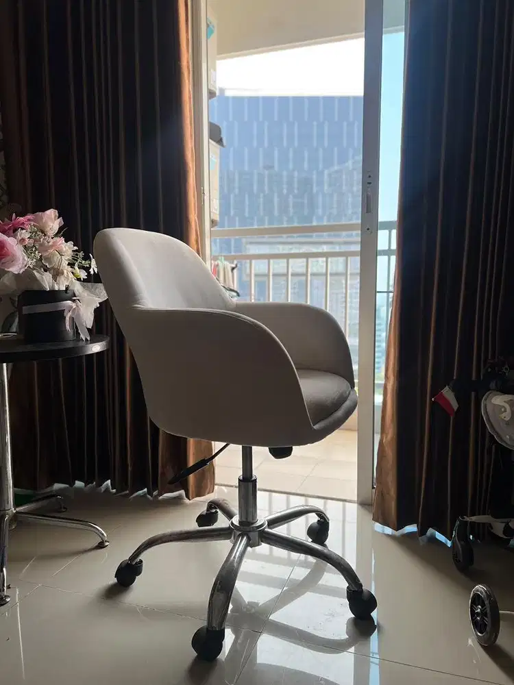 ZIVA DESK CHAIR IVORY (KURSI KANTOR INFORMA)