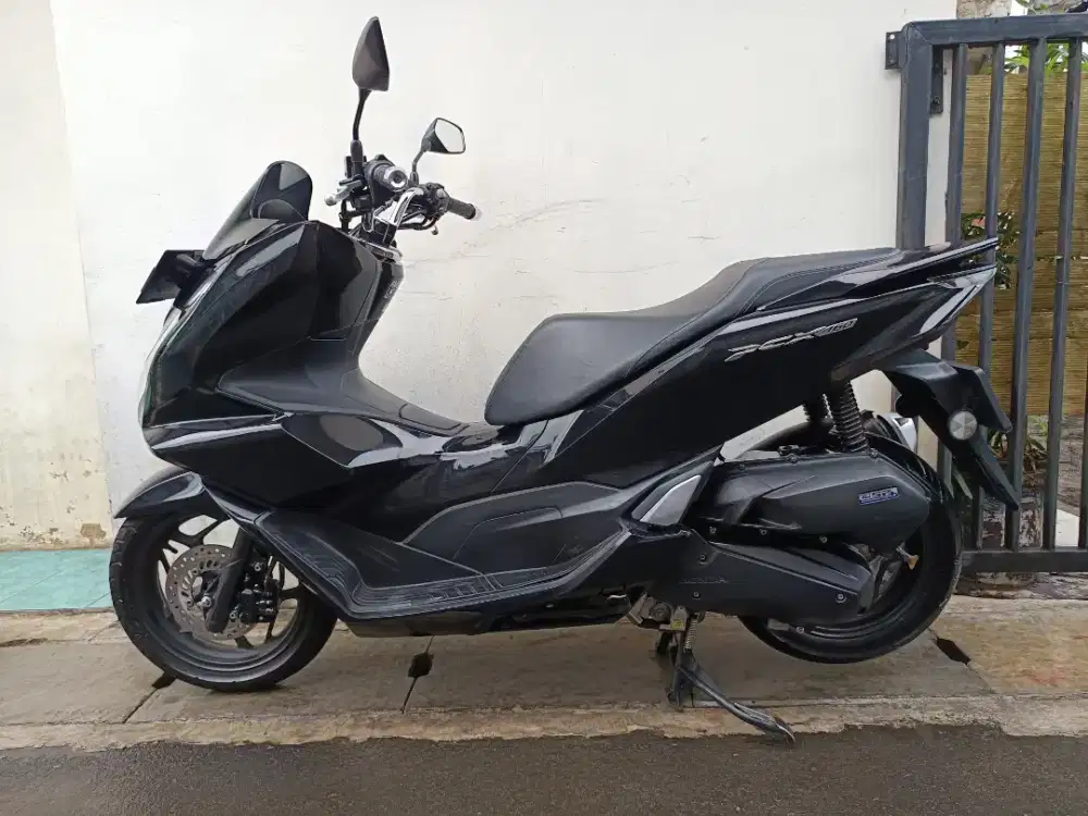 Honda PCX 160 cbs 2024 lengkap mesin halus