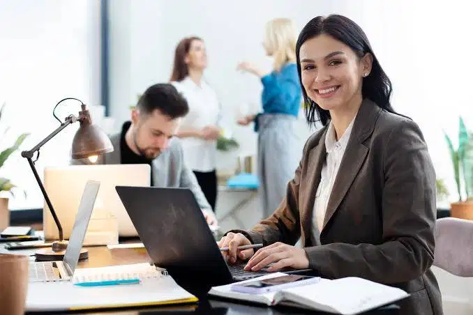LOWONGAN STAFF ADMIN SALES MARKETING – BERPENGALAMAN