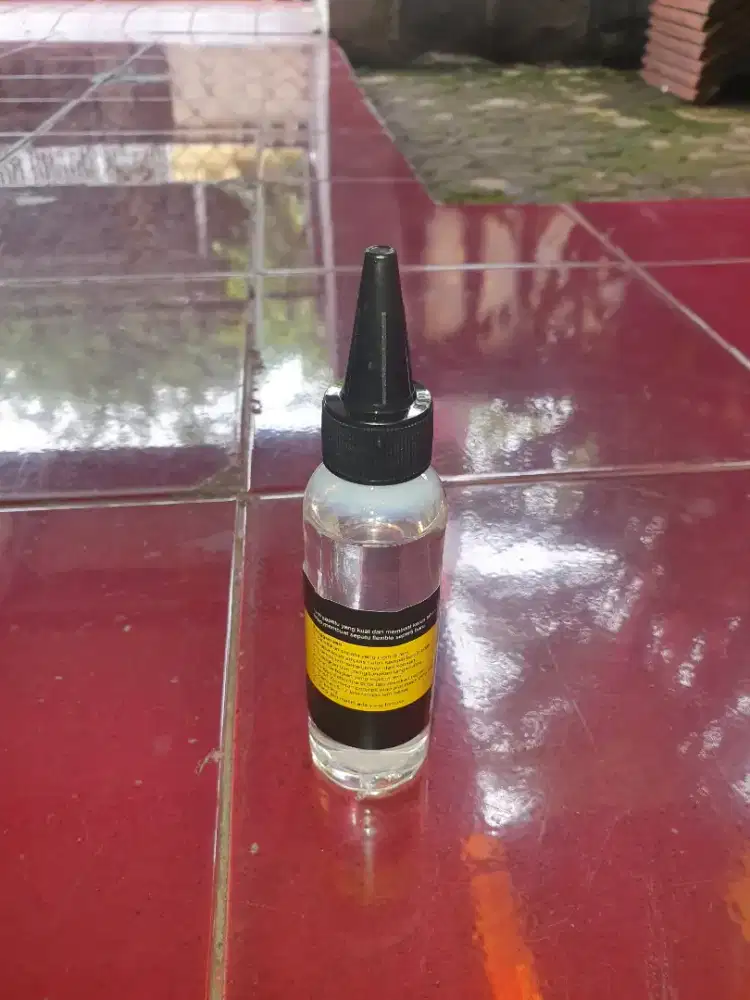 Lem Sepatu Super Strong