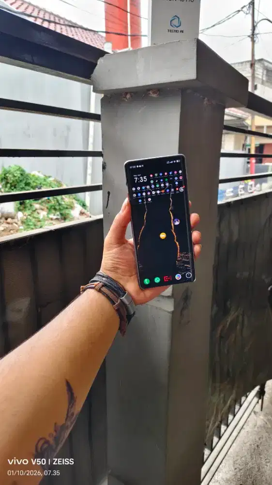 Tecno camon 40 pro 5G 8/256 fullset