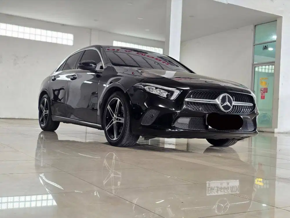 Mercedes Benz A200 AT Matic 2022 (km 15rb)