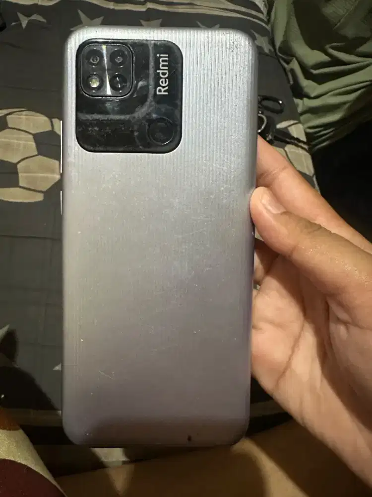 Redmi 10a ram 4/32 GB hp aja batangan minus retak kaya di Poto zoom aj