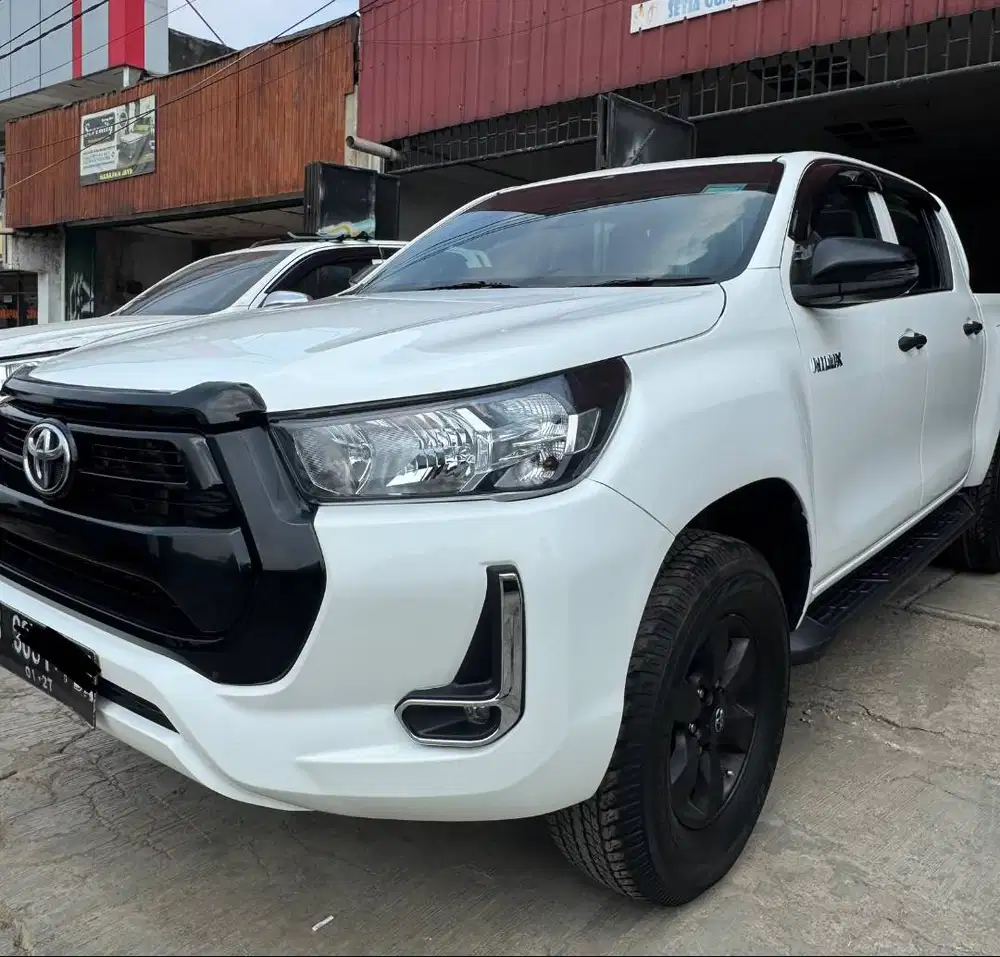 Judul toyota hilux 2021 double cabin 4x4 manual