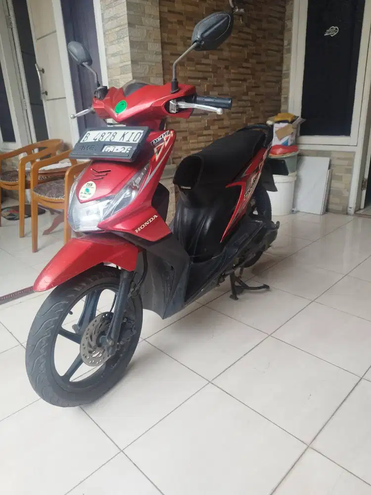 Di jual Motor Beat Carbo tahun 2012