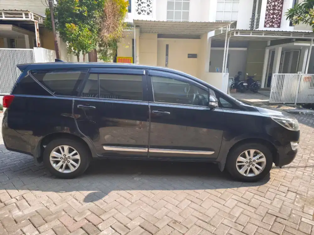 Dijual INNOVA Diesel AT Type V Lux 2017