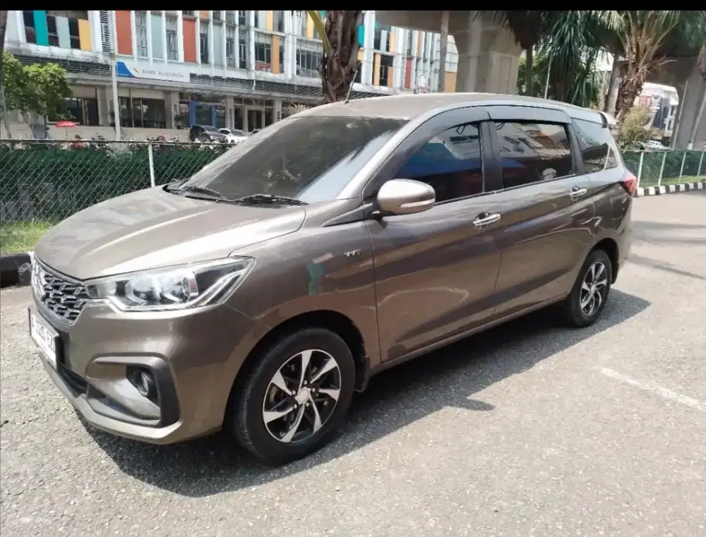 Suzuki Ertiga GX Hybrid 1.5 AT 2022